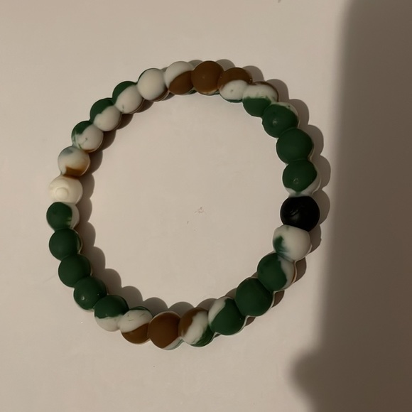 7 Limited Edition Lokai Bracelets - Picture 7 of 8